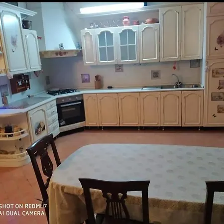 Intero Esmeralda Apartament Caserta